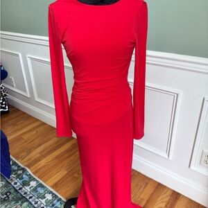 Elegant Red Long-Sleeve Maxi Dress